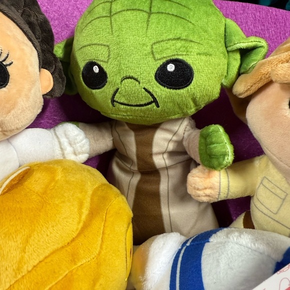 Star Wars Plush Toy Set bouquet - Green, Yellow, Blue
NEW - Picture 3 of 11